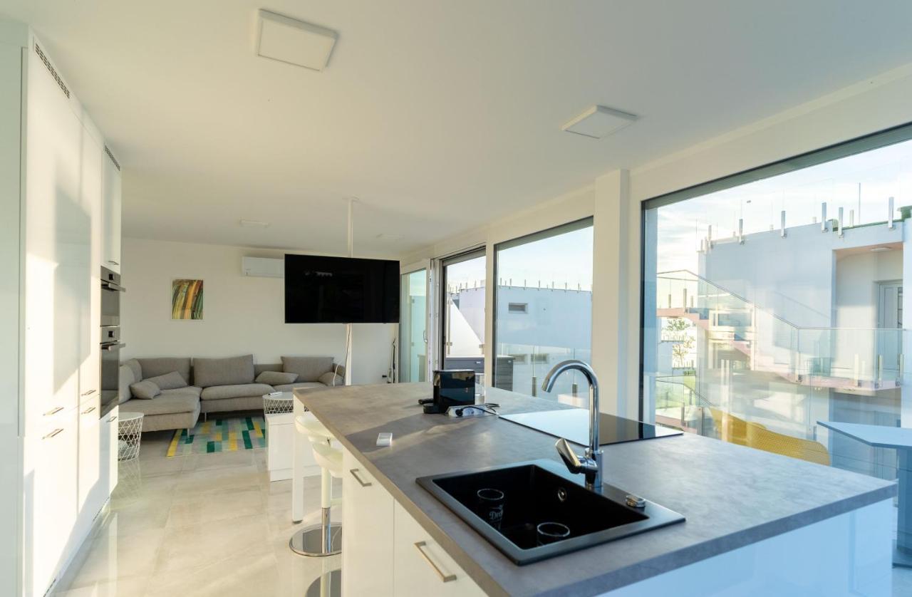 Izi Apartman Fonyód Eksteriør billede